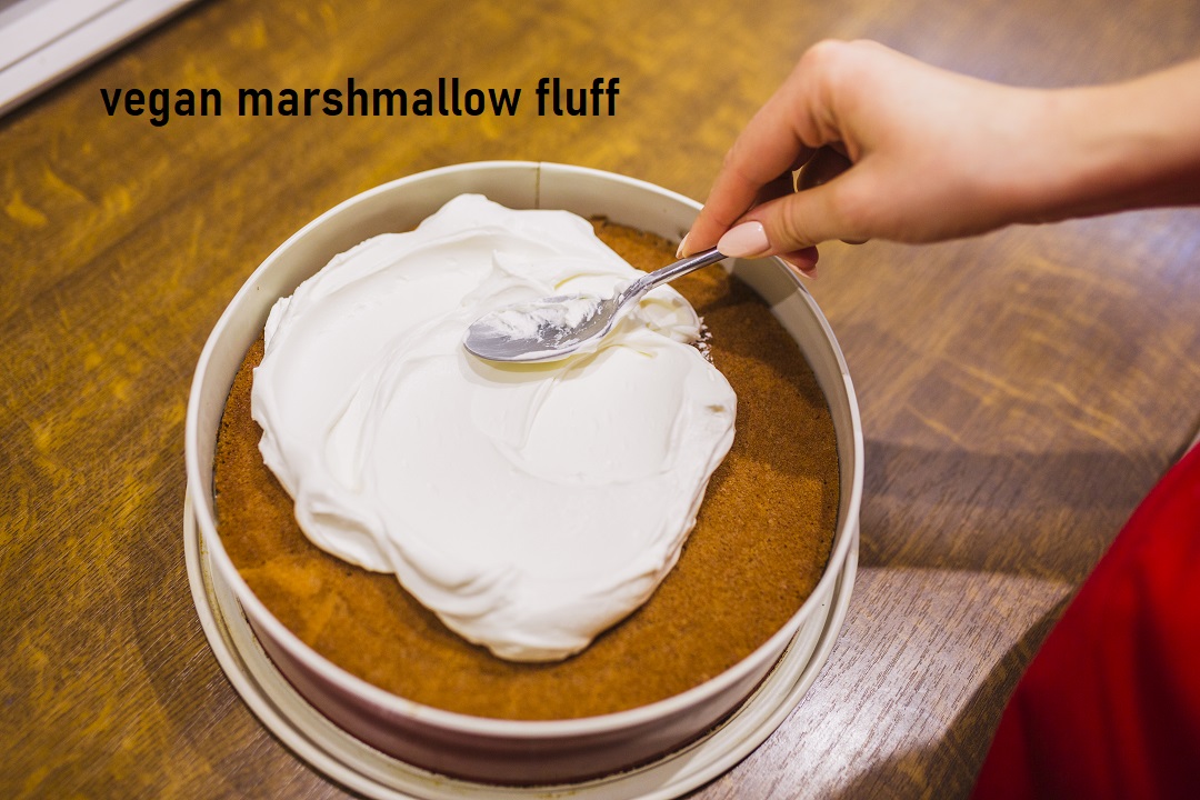 How to Make Vegan Marshmallow Fluff