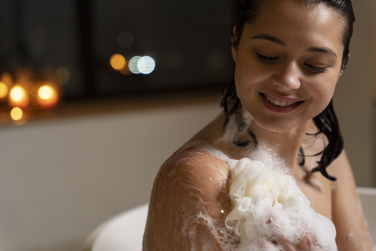 How to Create a Nourishing Shower Routine for Your Skin