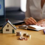 In House Financing: Benefits, Risks, and How It Works